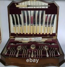1930's VINERS SANDRINGHAM SILVER PLATED CUTLERY CANTEEN 53 piece OAK CASED