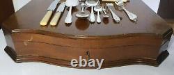 1930's VINERS SANDRINGHAM SILVER PLATED CUTLERY CANTEEN 53 piece OAK CASED