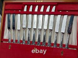 6 Settings 50pc Canteen Gee & Holmes Reed Leaf Cutlery Silver Plated Vintage