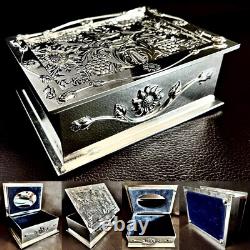 Antique (1930s) Heavy Velvet Lined Silver Plated Trinket Box (5.5/14cm, 750g)
