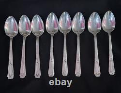 Antique (1935) WM. ROGER &SON IS, Original Silver Plated 57 pieces used orig box