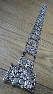 Antique Art Nouveau EPNS Silver Plated Wild Dewberry Foliate Nurses Belt 26