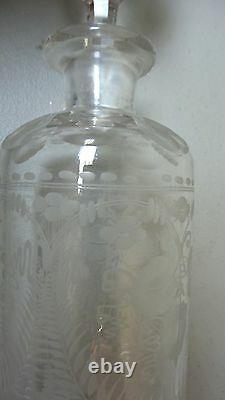Antique Etched 3-bottle Tantalus, Tall Crystal Decanters In Silver Plate Stand