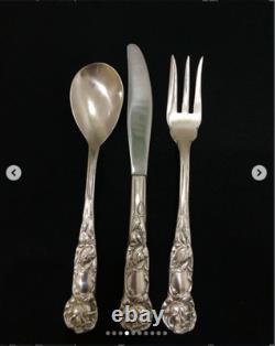 Art Nouveau style pastry set, Italy. The set comes in its original silver-plated