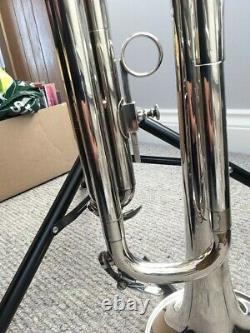BESSON 600 Silver plated Bb ML Student Trumpet Kit, original case used excellent