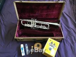 BLESSING SUPER ARTIST TRUMPET SUPERB Condition With Original Case PLUS EXTRAS