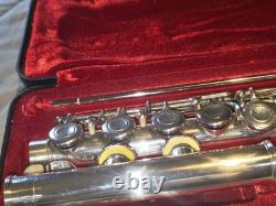 Beautiful Fully Serviced Yamaha 211S Flute In Original Yamaha Hard Case VGC