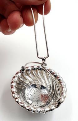 Beautiful Tiffany & Co in-spout silver plated tea strainer Gorgeous piece