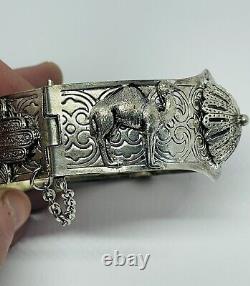 Berber Artisan 1970's Vintage Silver Plated Ornate Hamsa Bangle/bracelet