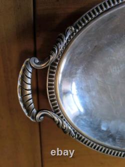 Bouillet Bourdelle silver plated flat model with fluted acanthus feet shells