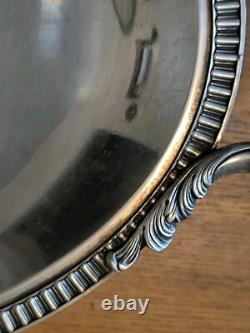 Bouillet Bourdelle silver plated flat model with fluted acanthus feet shells