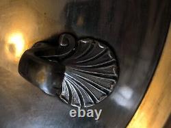 Bouillet Bourdelle silver plated flat model with fluted acanthus feet shells