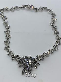 Christian Dior Beautiful vintage crystal necklace Dated 1974