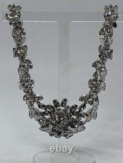 Christian Dior Beautiful vintage crystal necklace Dated 1974