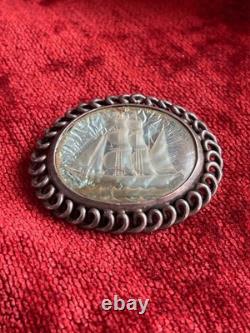 Exceptional Ship Brooch Pin In Mother Of Pearl  Goldsmith Work Marine Jewelry
