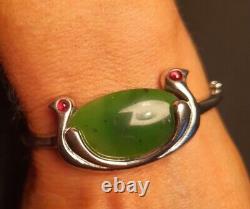 Exquisite Vintage Nordic Silver Plated Nephrite Garnet Bracelet