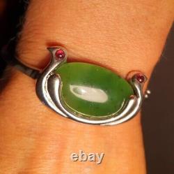 Exquisite Vintage Nordic Silver Plated Nephrite Garnet Bracelet