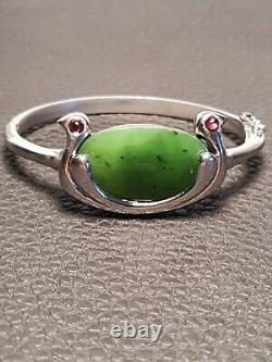 Exquisite Vintage Nordic Silver Plated Nephrite Garnet Bracelet