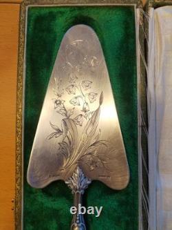 French antique silver-plated cake server by silversmith A Frenais, original case