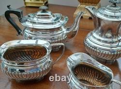 GC&W Silver Plated 4 piece classic design Tea Set+ beautifullEngraved Tray