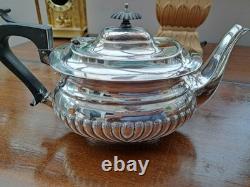 GC&W Silver Plated 4 piece classic design Tea Set+ beautifullEngraved Tray