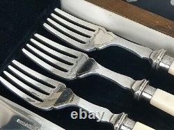 Gladwin Embassy Plate Fish Fork and Knife Cutlery Set With Original Box