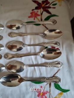 Mappin & Webb twelve soup spoons silver plated decorative vegetal volutes