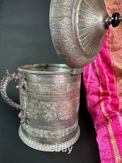Old English Lee & Wigfull Sheffield Silver Plated Container. Beautiful collectio