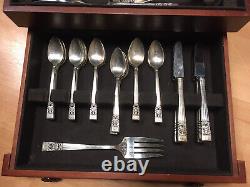 Oneida Community Plate 1936 Coronation Silver Plate Cutlery Set Wood Case Box