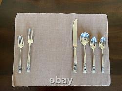 Oneida/Rogers silverplate cutlery set for 12, Hampton Court/Coronation pattern