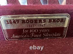Oneida/Rogers silverplate cutlery set for 12, Hampton Court/Coronation pattern