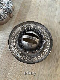 Original Large Fancy Victorian Walker & Hall Silver Plated Oil Lamp & Burner