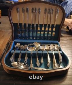 Primrose II International Silver Co. Silverplate 53 Pieces in Original Chest