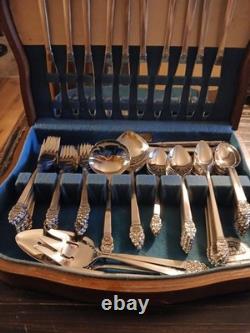 Primrose II International Silver Co. Silverplate 53 Pieces in Original Chest