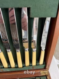 Robert's & Dore 72 Piece Vintage Cutlery Set In It's Original Fitted Box GC