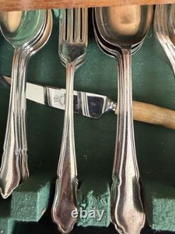 Robert's & Dore 72 Piece Vintage Cutlery Set In It's Original Fitted Box GC
