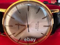 SEKONDA De Luxe Vintage 1970's Men's Manual Gold Dress Watch + Original Box