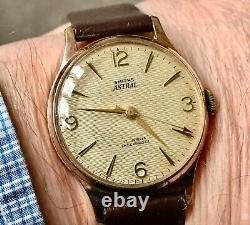 SMITHS Astral Vintage Wristwatch 1960's Cal. 27. CS. Ref. Y856/S With Original Box