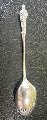 Set of six 1896 sterling silver Apostle spoons in original case, William Hutton