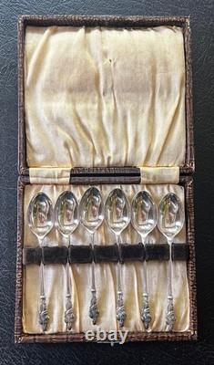 Set of six 1896 sterling silver Apostle spoons in original case, William Hutton
