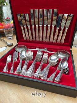 Smith Seymour Canteen of Cutlery In Original Box- Silver Plated 8 place settings