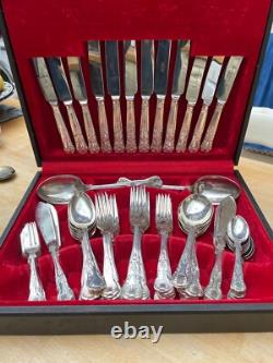 Smith Seymour Canteen of Cutlery In Original Box- Silver Plated 8 place settings