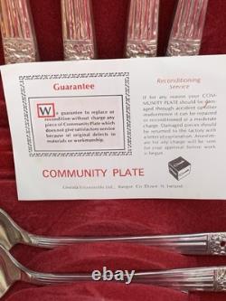 Stunning Vintage Oneida Community Silver Plate Cutlery Set in Stylish Wooden Box
