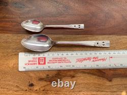 Stunning Vintage Oneida Community Silver Plate Cutlery Set in Stylish Wooden Box