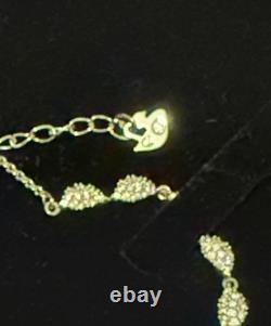 Swarovski Womens Silver Swan Duo Necklace Genuine Crystals With Original Box