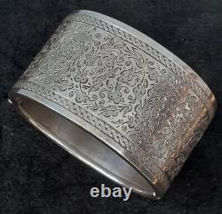 VICTORIAN SILVER HINGED BANGLE With Engraved Design 33mm Wide