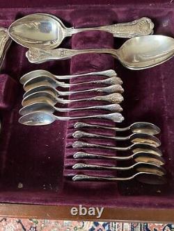 Viners 52 piece silver plated Kings pattern Cutlery Canteen