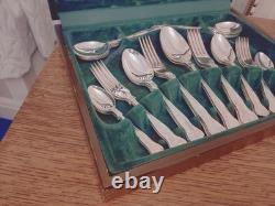 Vintage 44 Pc Silver Plate KINGS PATTERN Cutlery Canteen Set Made in Sheffield
