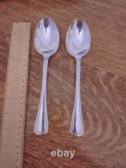 Vintage 50 Pc BEAD PATTERN Silver Plate CUTLERY CANTEEN Oneida Community Plate