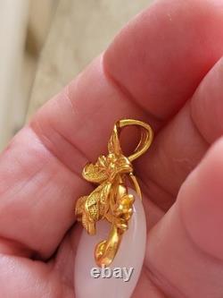Vintage 999 Silver GOLD PLATE SNOW WHITE JADE FLOWER/ LEAF MOTIF PENDANT